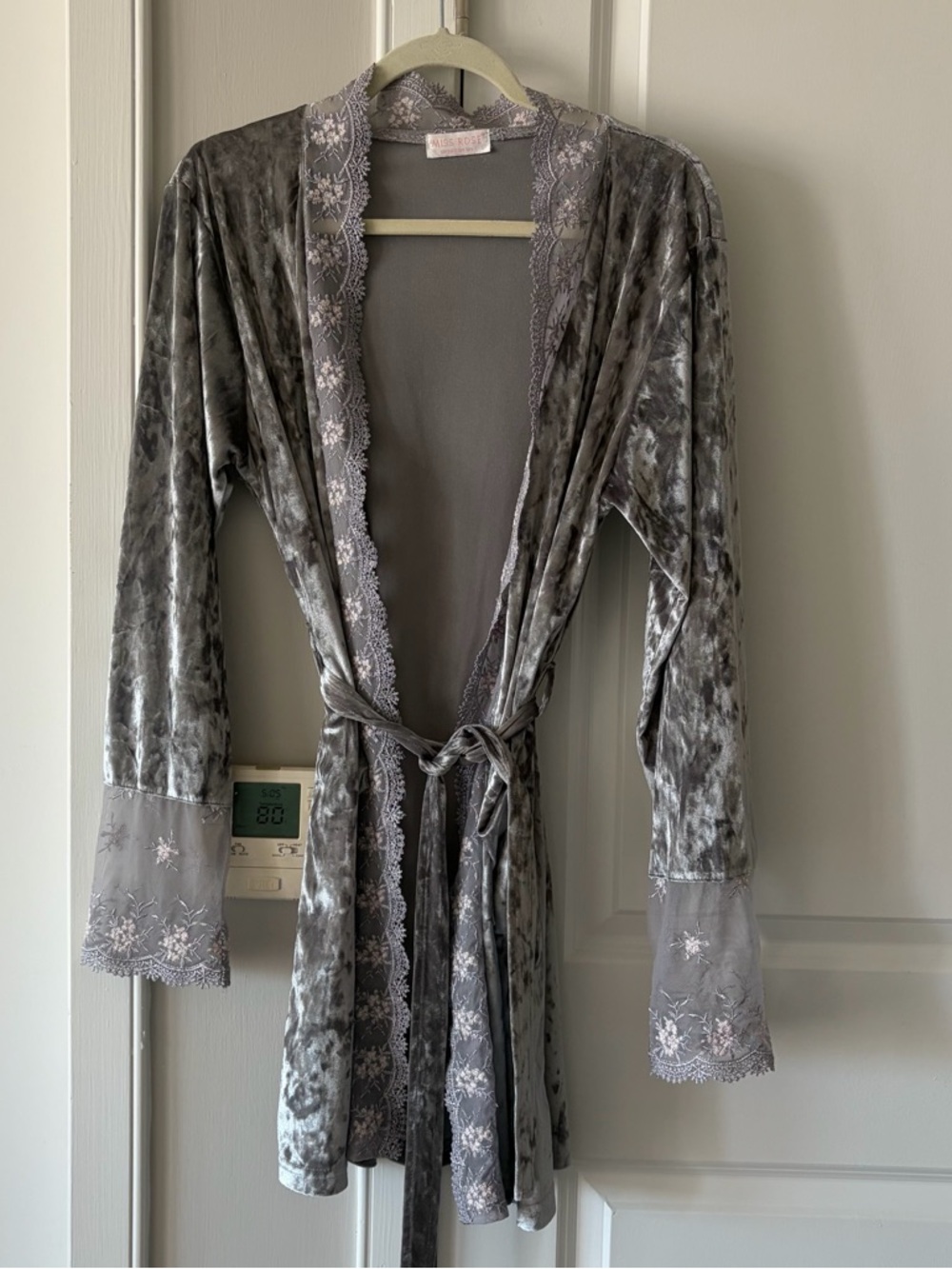 Women's Velvet Lace Trim Robe - Gray